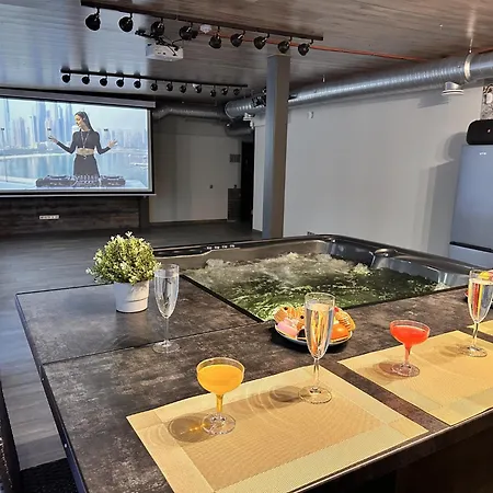 Cinema And Party Appartement *