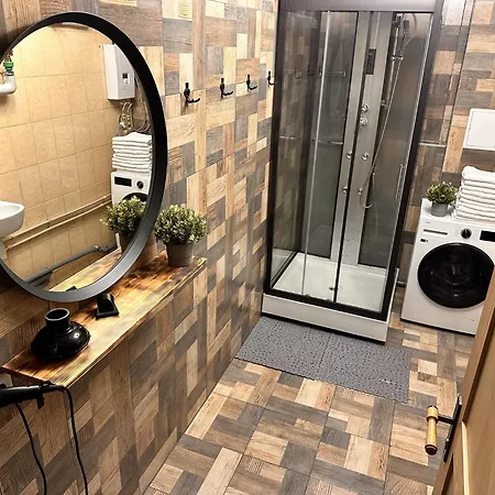 Cinema And Party Apartament *